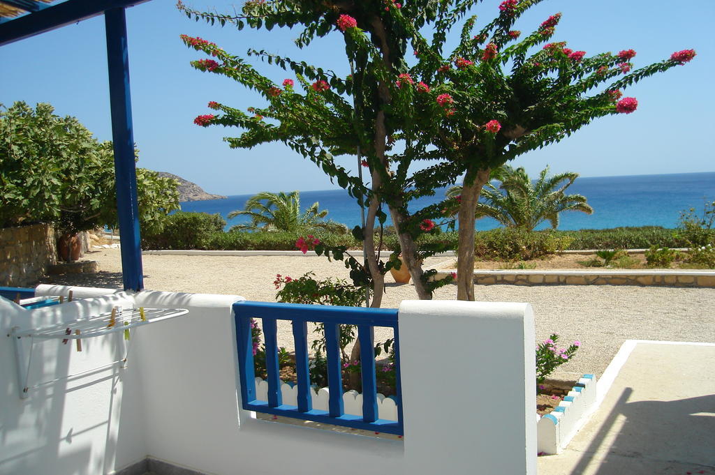 Ardani Bay Studios Amoopi Quarto foto