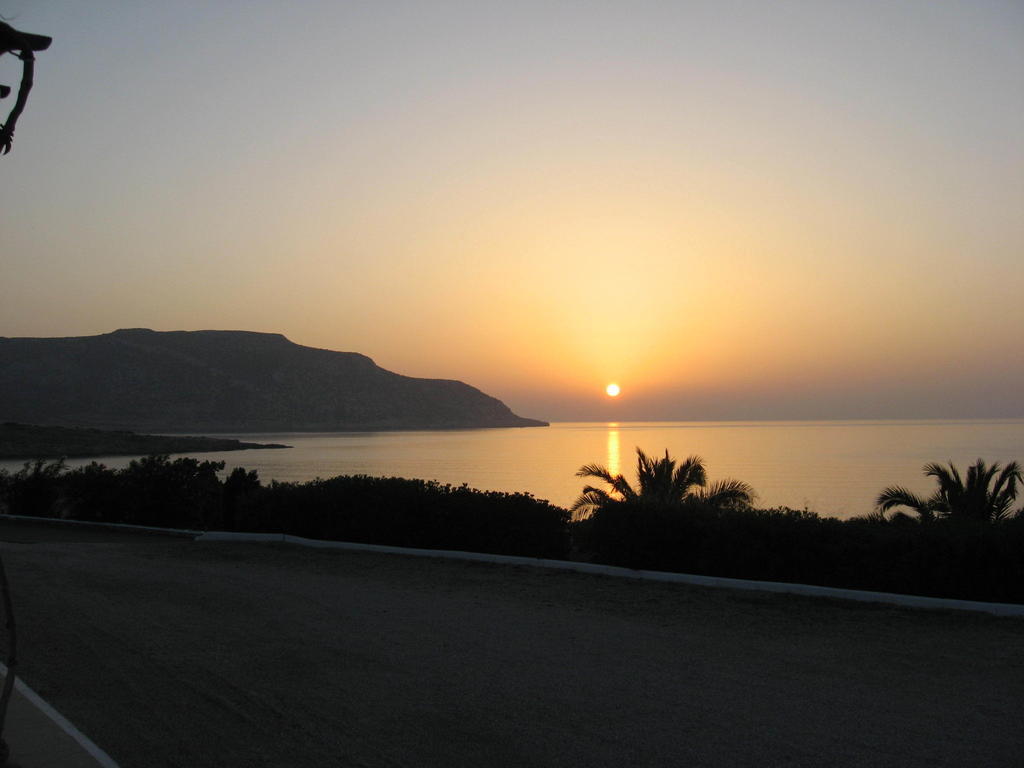 Ardani Bay Studios Amoopi Exterior foto